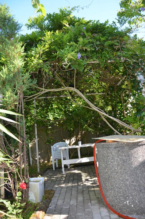 Tj Guest House Makhinjauri Εξωτερικό φωτογραφία